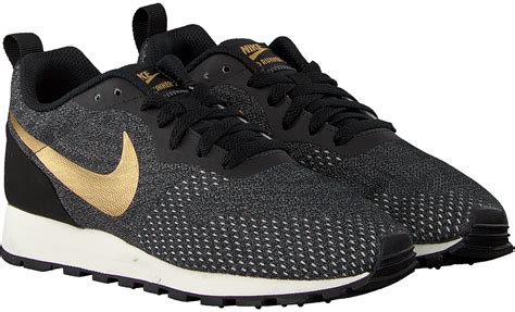 zwarte nike sneaker maat 39|nike zwarte sneakers.